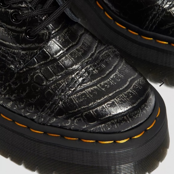 Dr. Martens Doc Martens Women's Sinclair Crocodile Quad Retro Platform Boots New - Picture 3 of 15